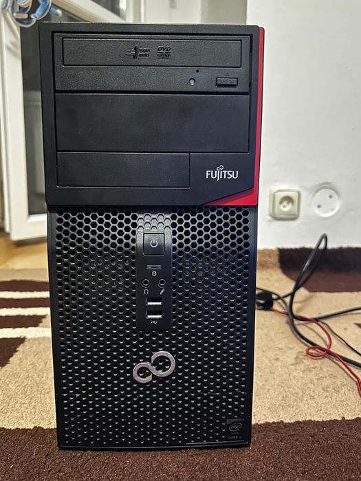 Unitate pc Fujitsu Esprimo p420