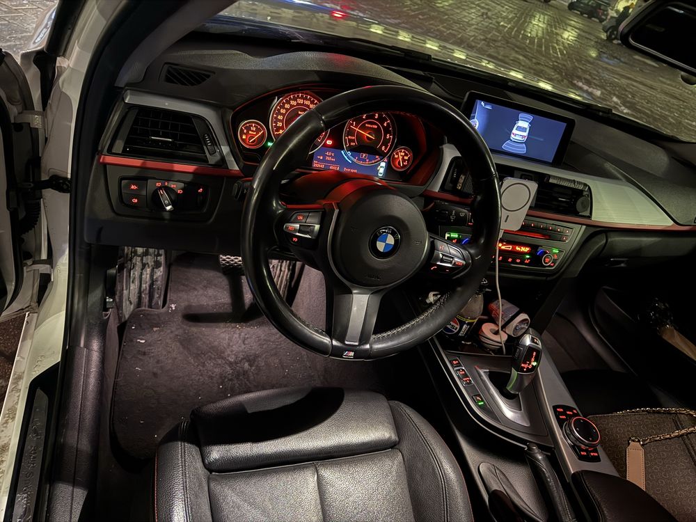 Bmw seria 3 F30 an 2014……..