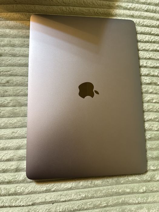 MacBook Air 2018 modelA1932