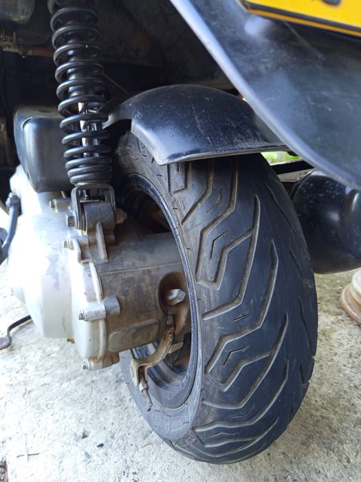 Scuter 50 cc Piaggio Zip