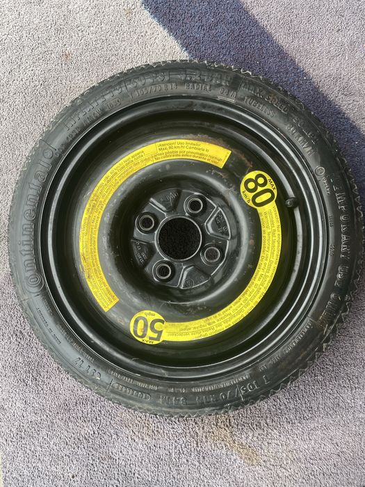 Vând roată slim Continental