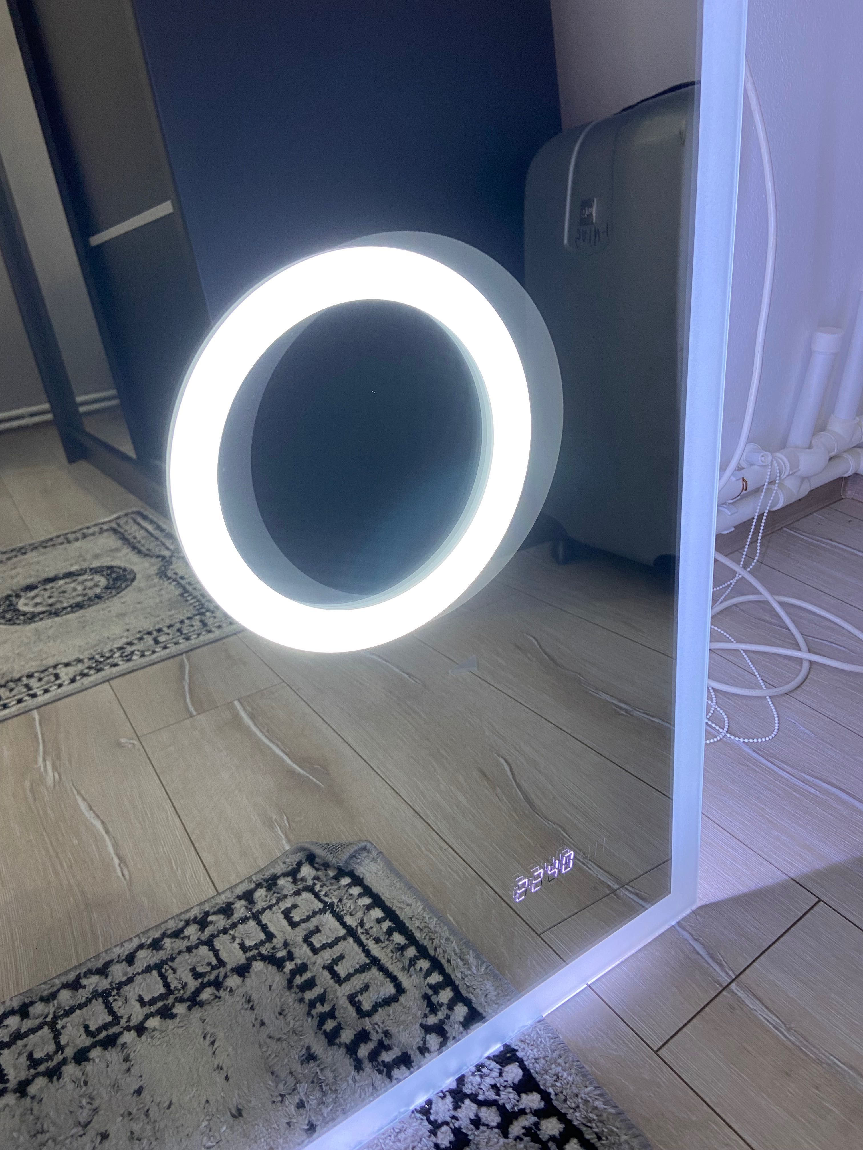 Oglinda make up ,bluetooth  , lumini