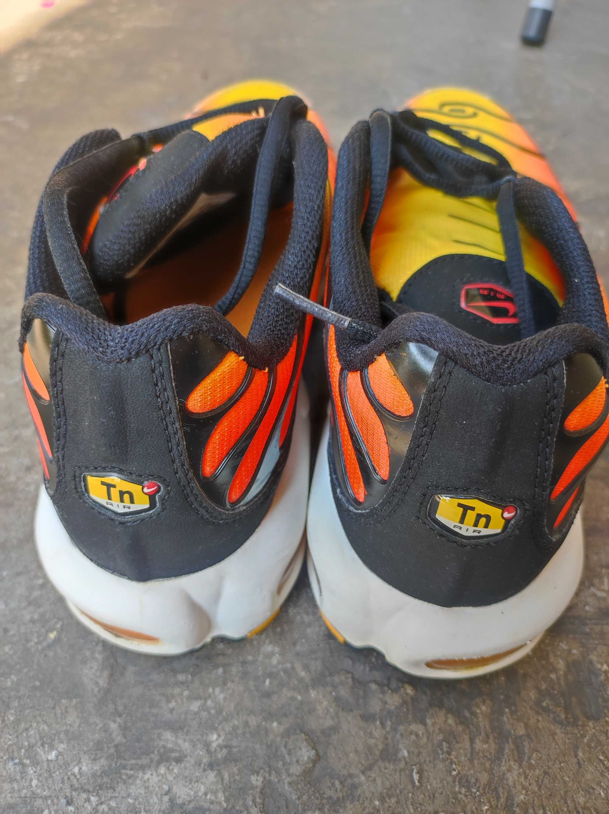 Маратонки Nike 41 номер
