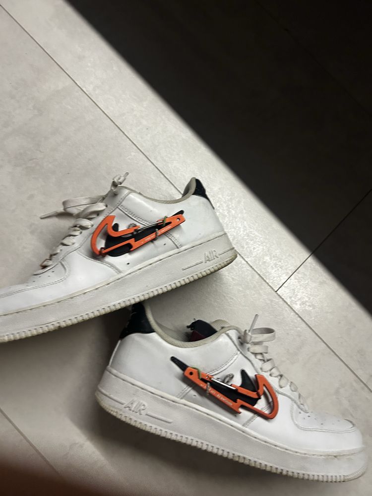 air force swoosh b2