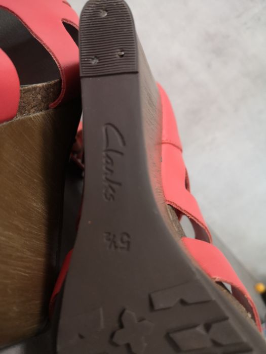 Сандали Clarks Нови номер 39 естествена кожа