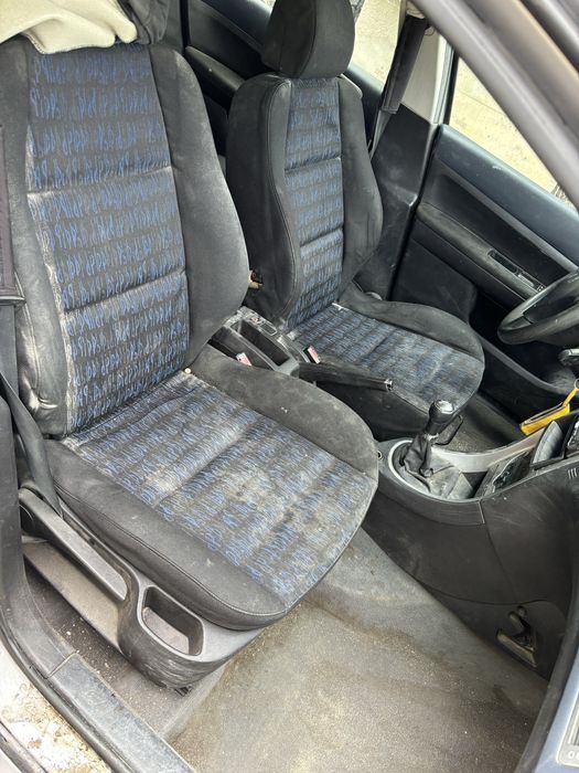 Peugeot 307 SW 1.6i Пежо 307 1.6и на части!