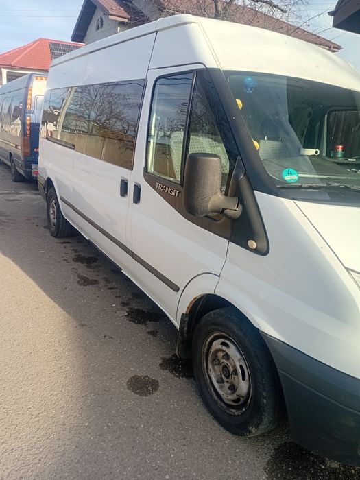 Ford tranzit motor 2.2 an 2012 8+1 locuri