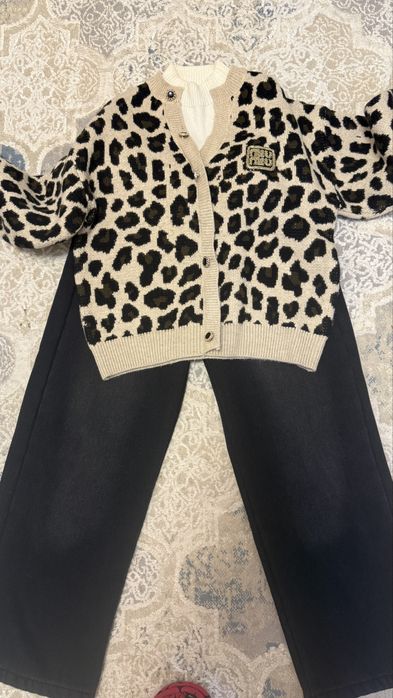 Кофта теплая и джинсы теплые