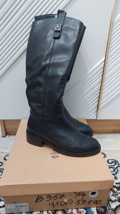 Продам зимние сапоги