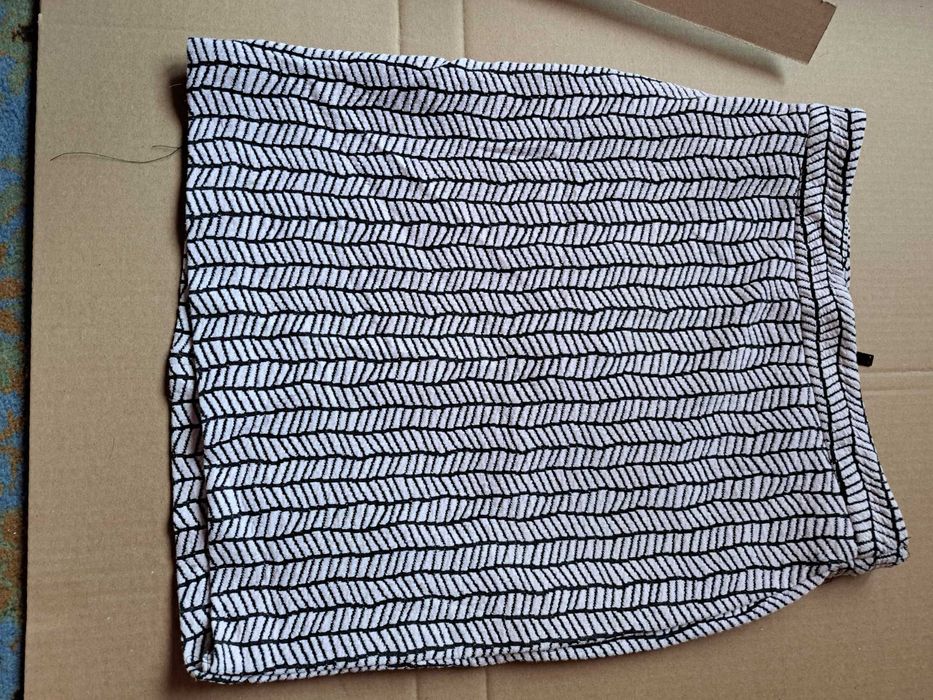 Fusta Zara Basic noua