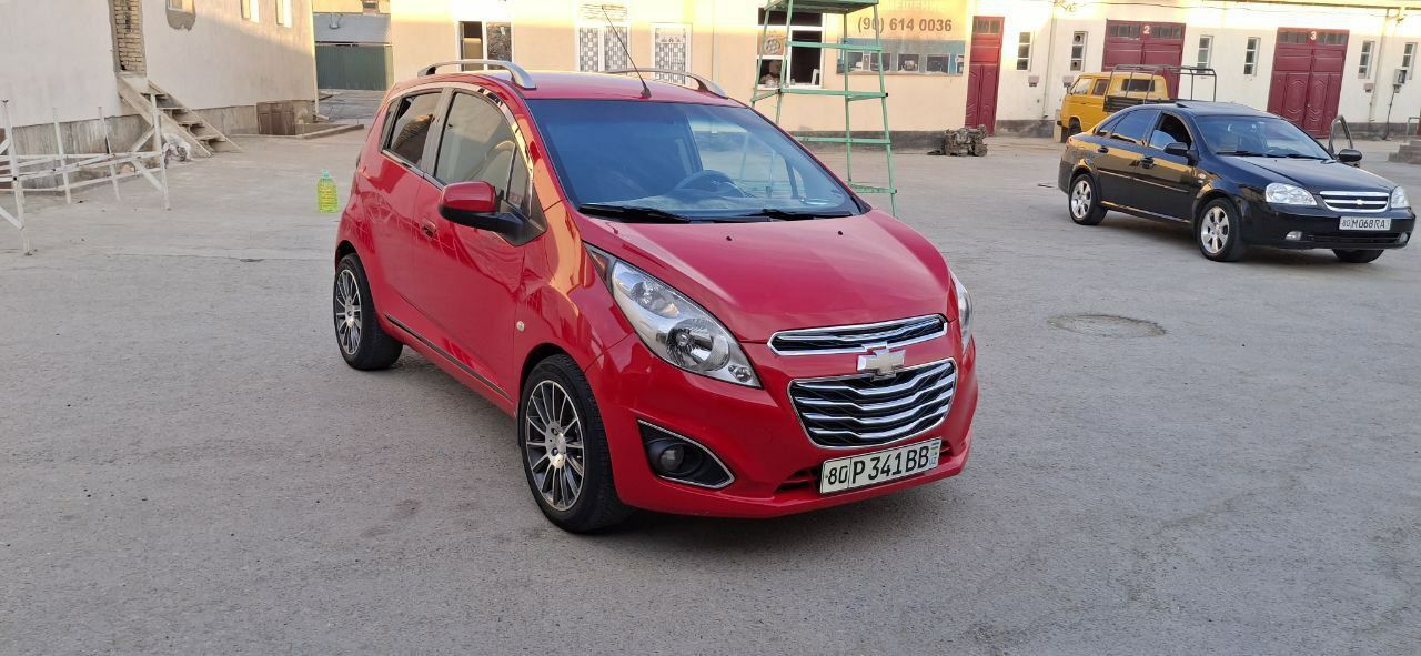 Спарк 2013 автомат