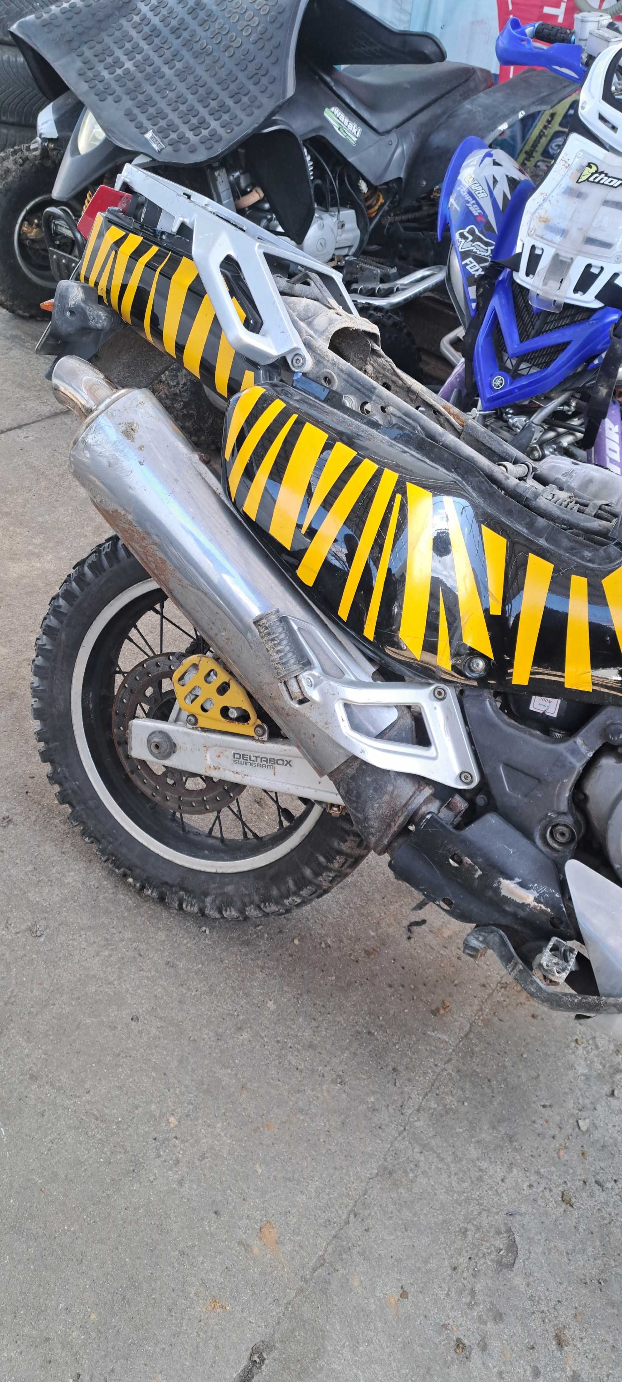YAMAHA Tenere 750 на части