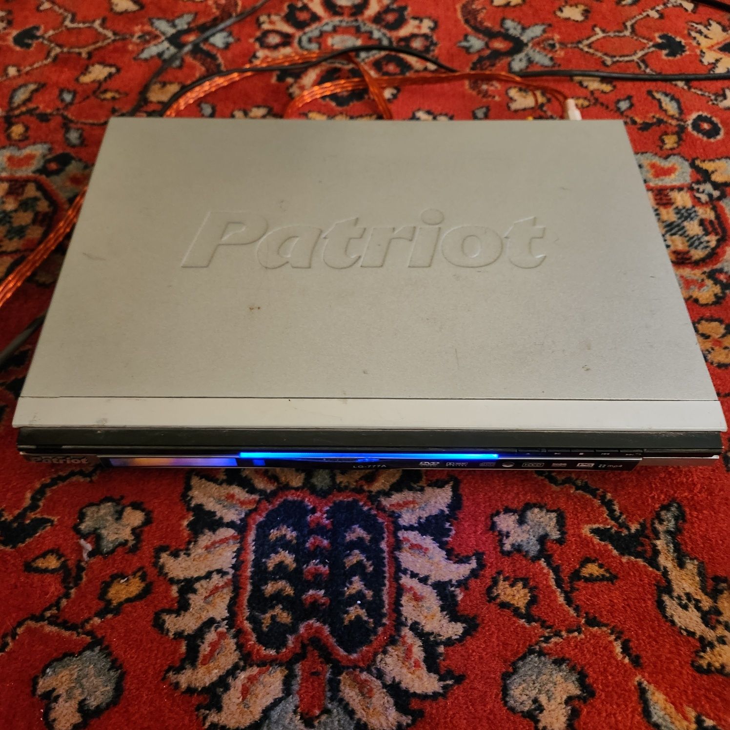 Televizor va dvd lar sotiladi