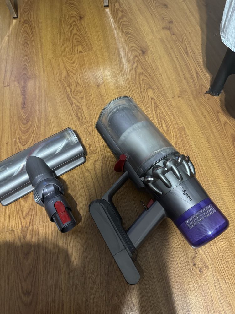 Dyson не включается пылесос