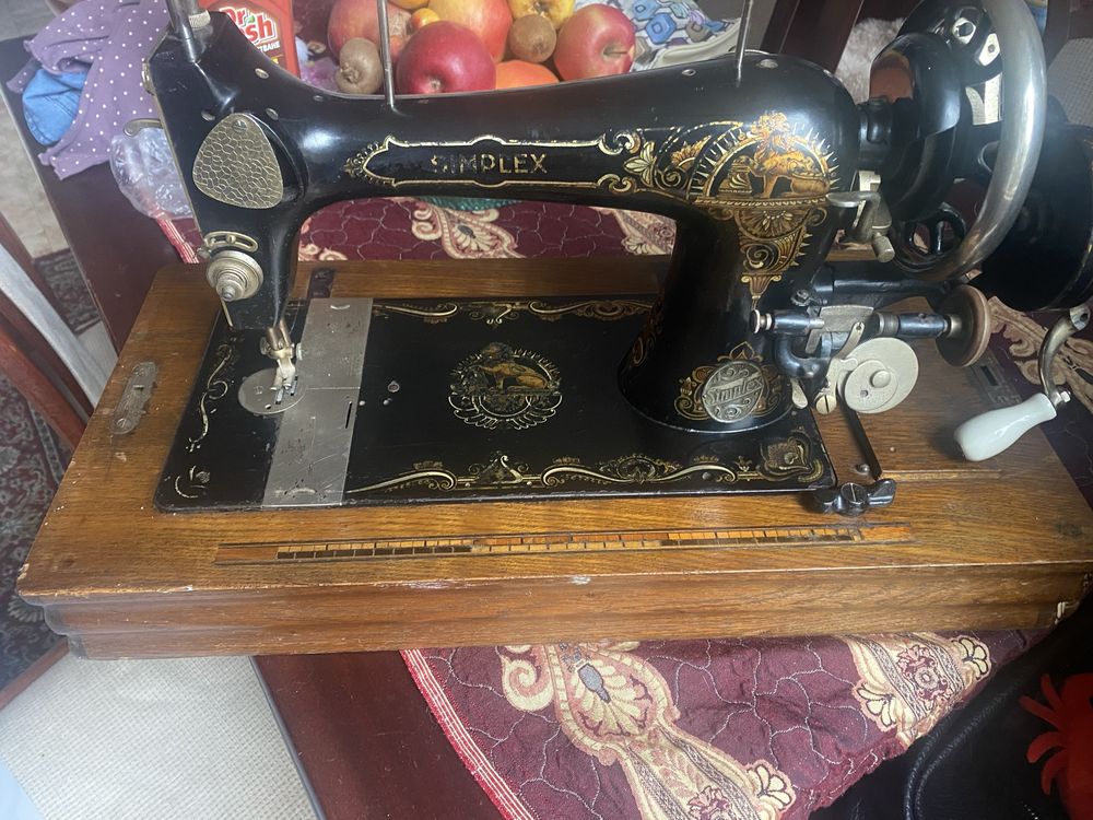 Продавам шевна машина