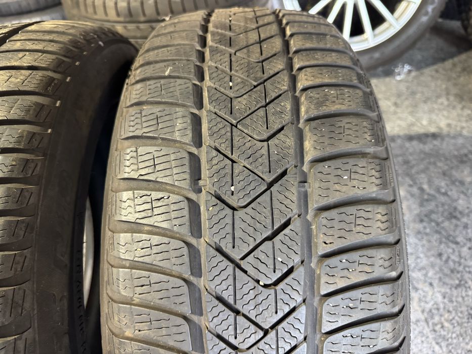 2 Anvelope Iarnă Pirelli Sottozero Serie 3 225/55R18 102V DOT 2021