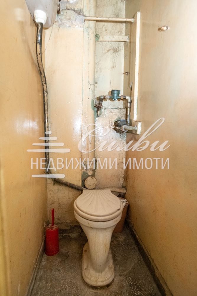 Продава се Тристаен апартамент в Шумен, Тракия - 78 кв.м за 915 €/кв.м - Снимка #10