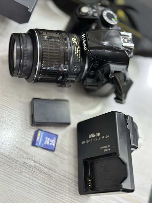 Nikon D3100 xolati juda yaxshi