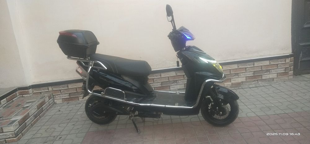 Dugali Skuter sotiladi holati zoʻr