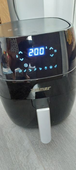 Air fryer friteuza