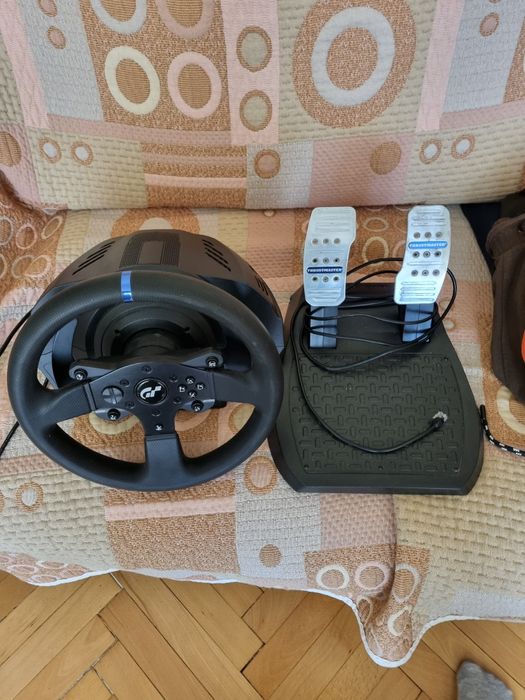 Thrustmaster t300 rs