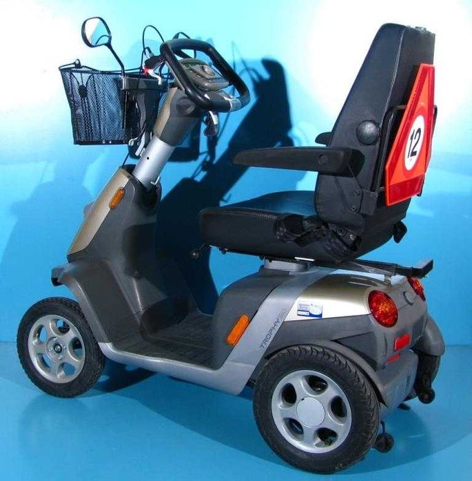 Scuter electric Handicare Trophy 20 - 12 km/h