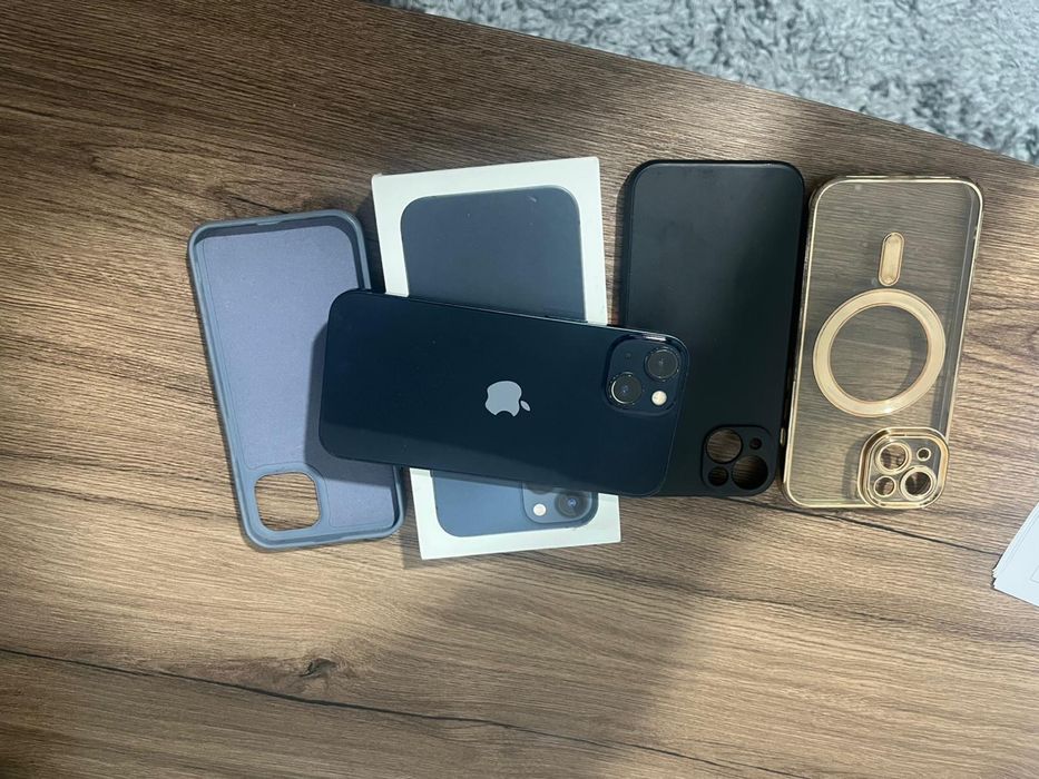 Vand iphone 13 intro stare foarte buna