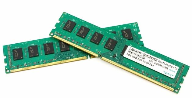 Озу 4 гб и  2 гб DDR3 для ПК