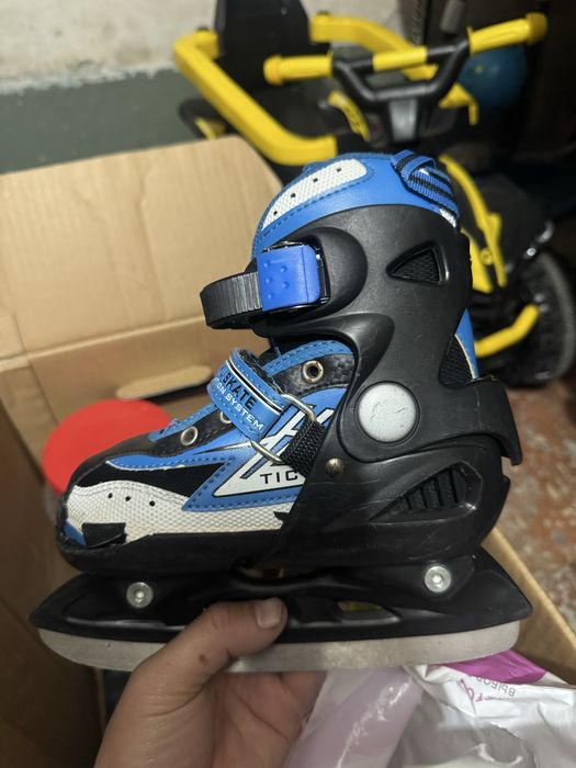 Продам детский коньки