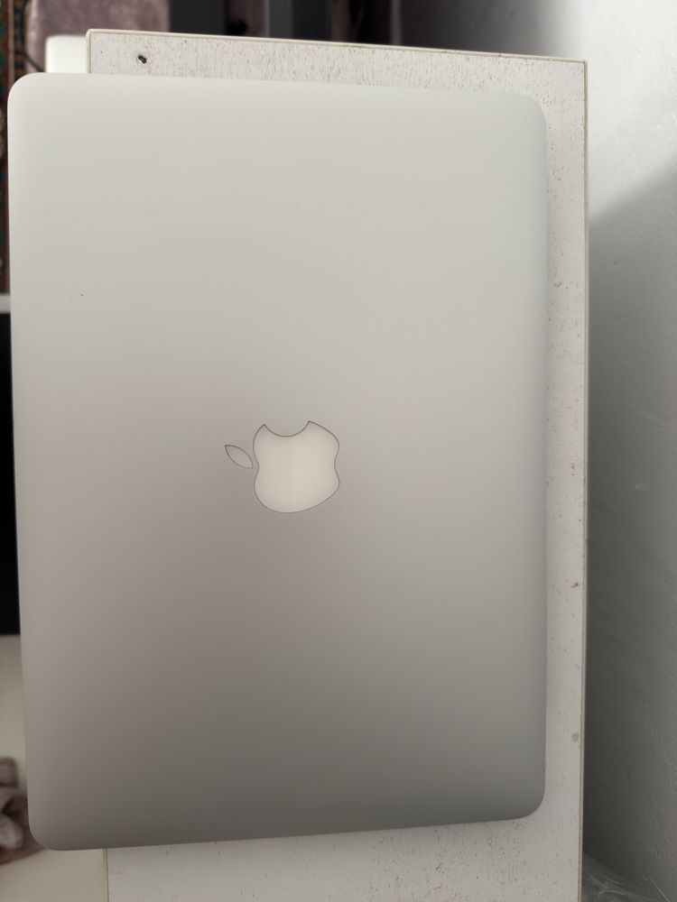 Macbook Pro 2015/i5/8/128/Ful box