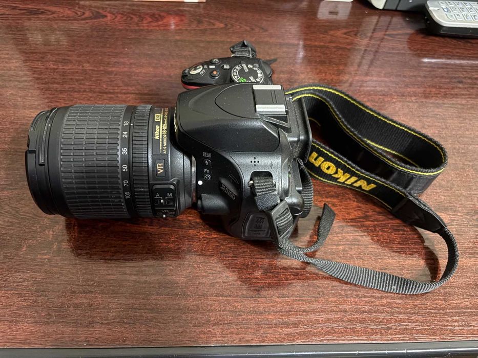 Nikon D5100 AF-S DX NIKKOR 18-55mm полный комплект почти новый