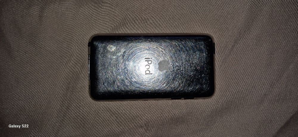 Vând ipod gen 4 32gb