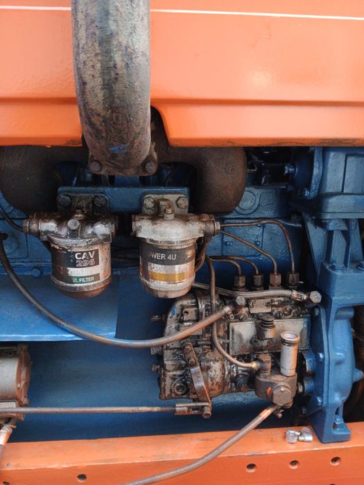 Tractor universal 650