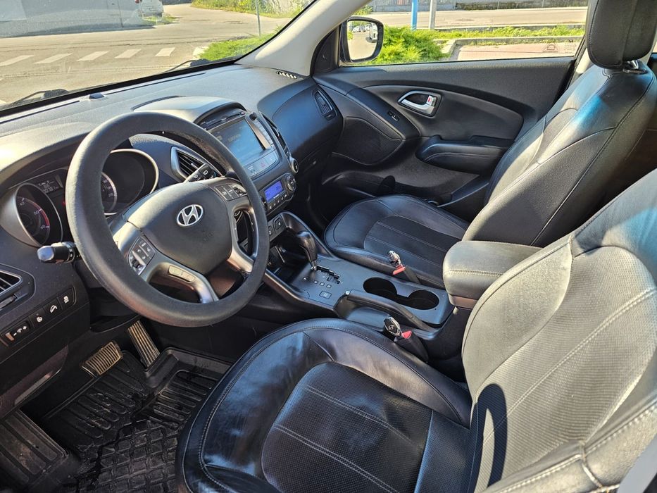 Vand Hyundai IX 35
Hyundai ix35 2.0 CRDi 184 CP 4x4 Automat – 2015, Pa