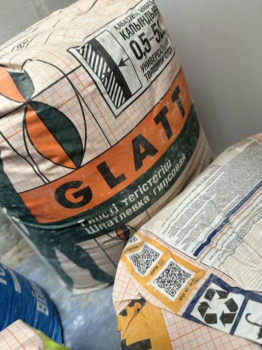 Штукатурка( Финиш, глатт) клей от кафеля