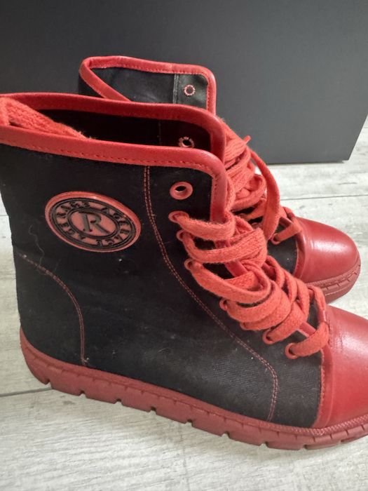 Дамски Обувки номер 38/39 Nike