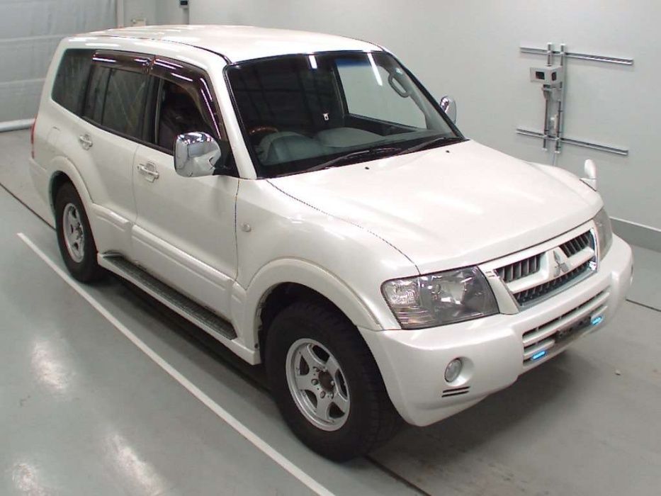 Mitsubishi Pajero 2001 года