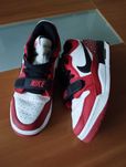 Маратонки за момче на NIKE JORDAN