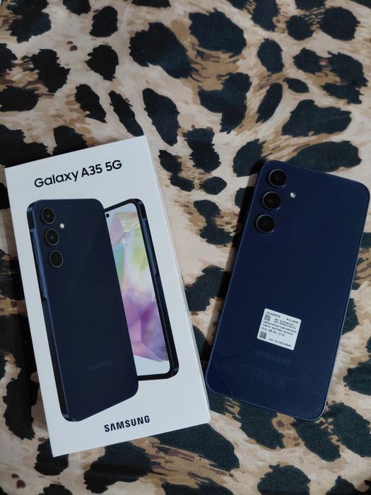 Продам телефон Самсунг