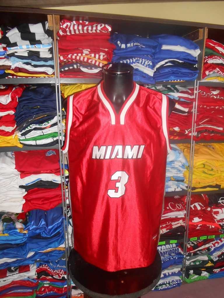 maiou basketball nba miami heat wade #3 marimea XXL nou