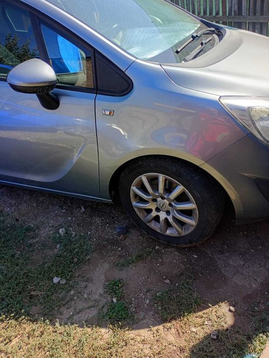 OPEL MERIVA 2011, 129 900 KM