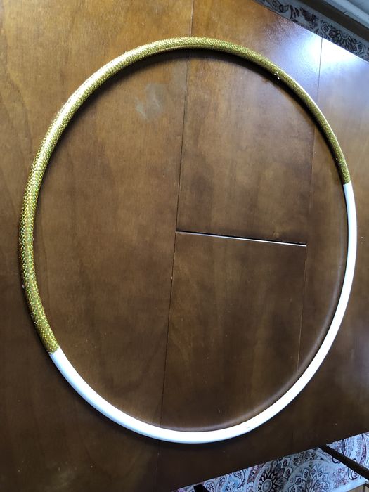 Обруч гимнастический