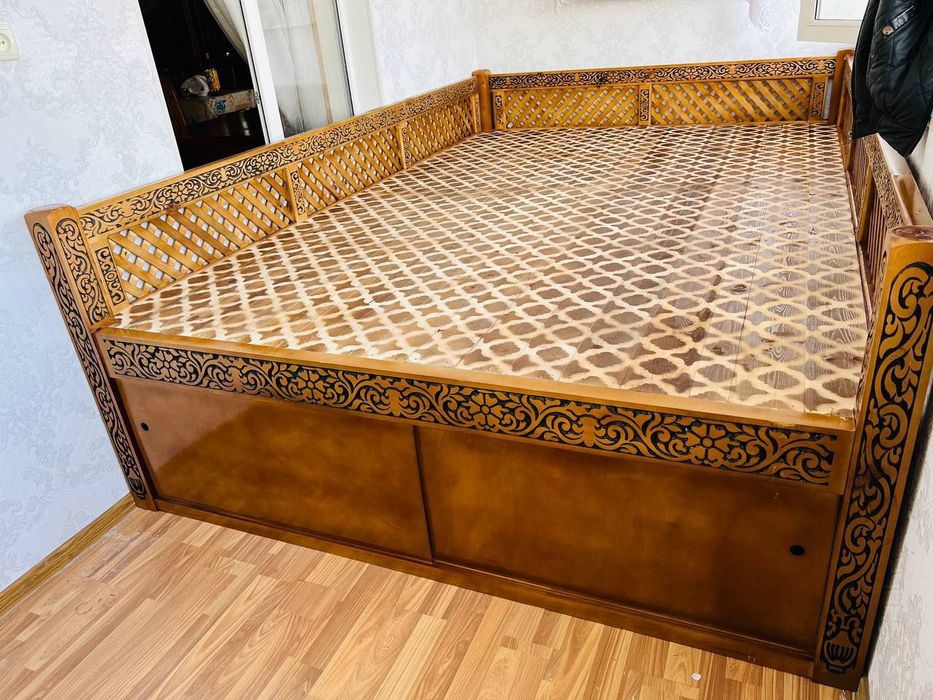 Tabchan va uy mebellar