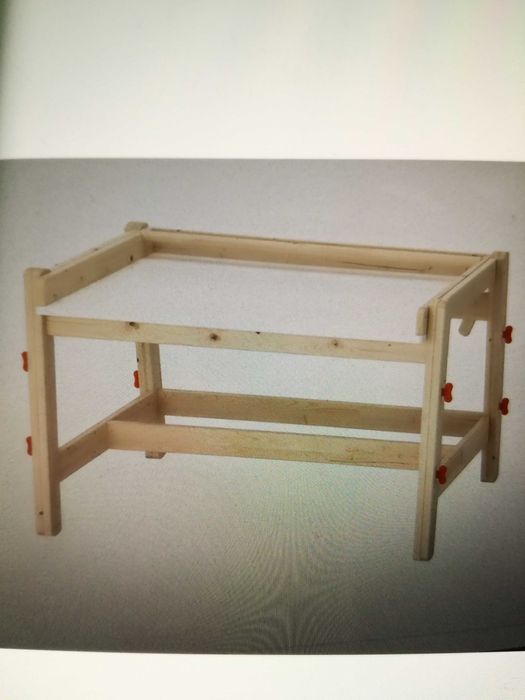 Birou IKEA pentru copii, reglabil