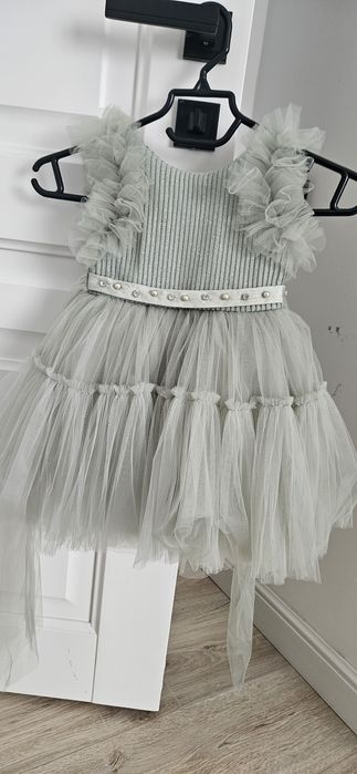 Платье на девочку