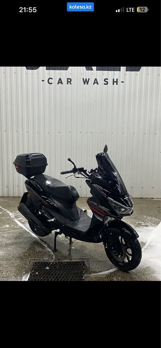 Срошно срошносрошно макси скутер