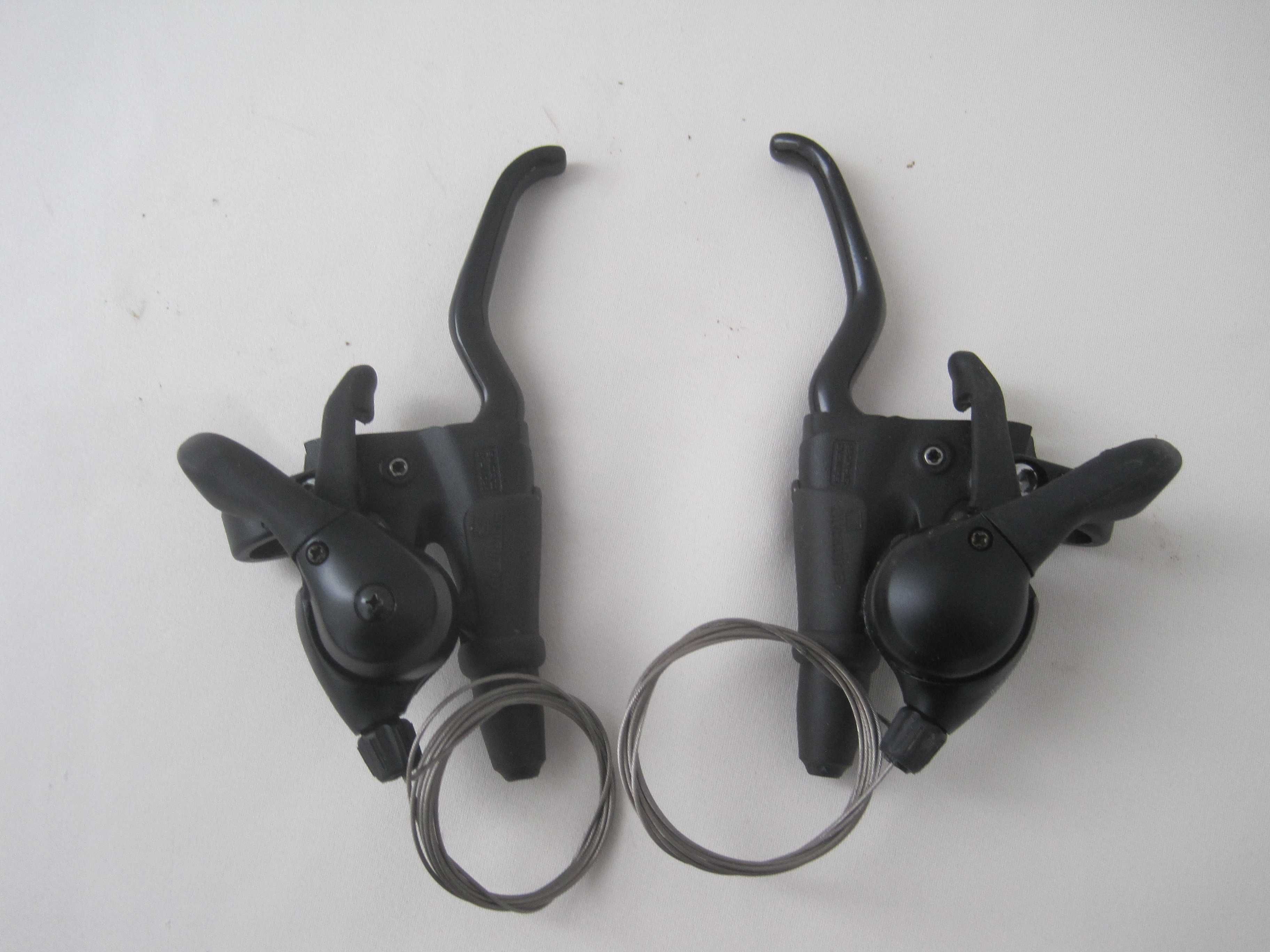 Shimano Deore XT ST-M095-3x7 speed shifters