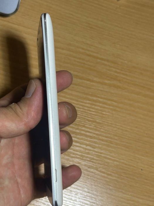 Продается телефон LG G3