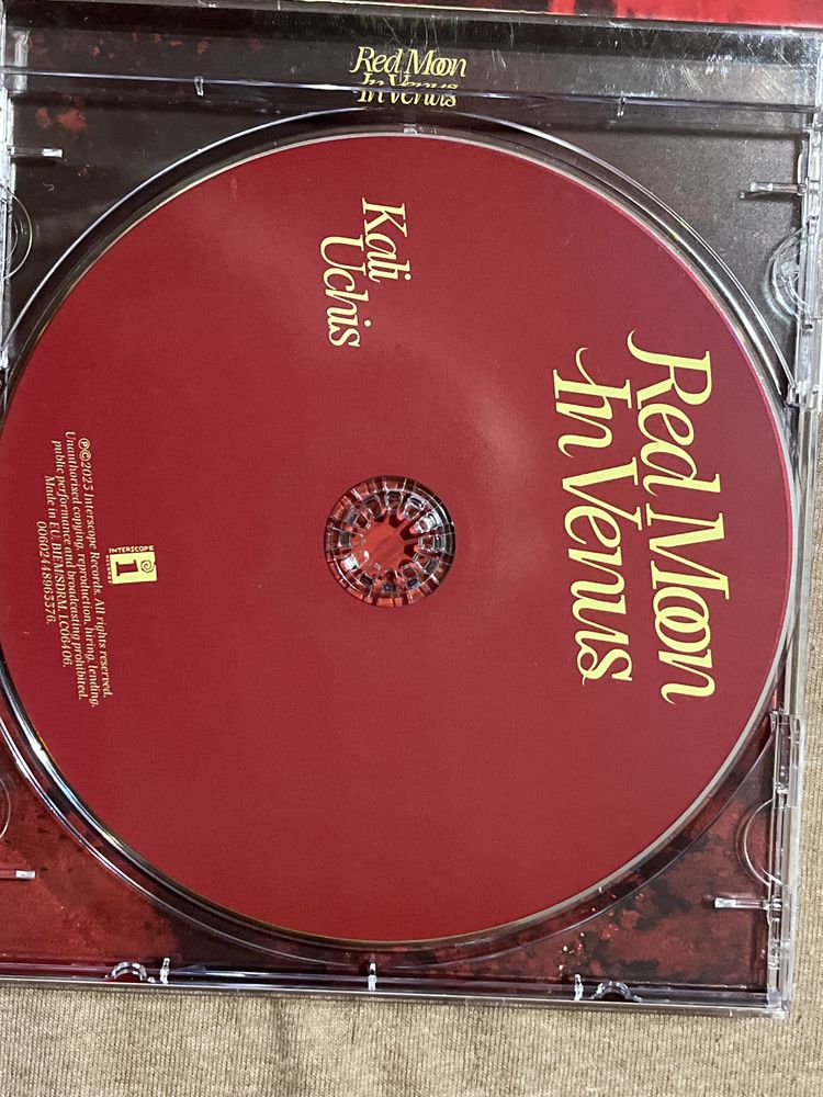 Kali Uchis - албум CD Red Moon In Venus