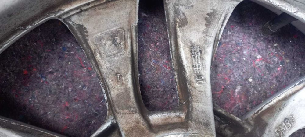 Оригинални алуминиеви джанти BMW 16'' 5x120 E90 ET34 – OEM 6775593